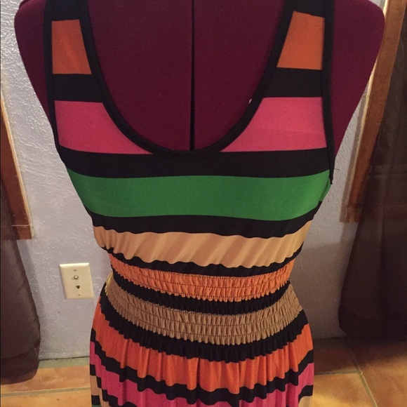 Striped summer dress. Light and airy, size medium - Picture 5 of 5